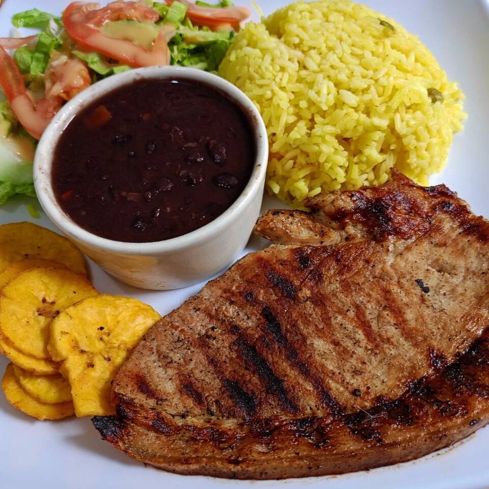 Chuleta de Cerdo Asada