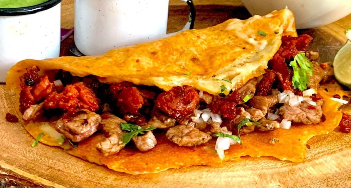 Costra Campechana con Suadero