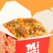 Sabe aquele gostinho de comida de vovó? Todo o sabor da carne bovina cozida em cubos, com deliciosos cubos de cenoura cozida e cheiro verde, tudo juntim de nosso tradicional arroz e com nosso jeitinho mineiro de fazer comida caseira!Não retiramos itens do prato.