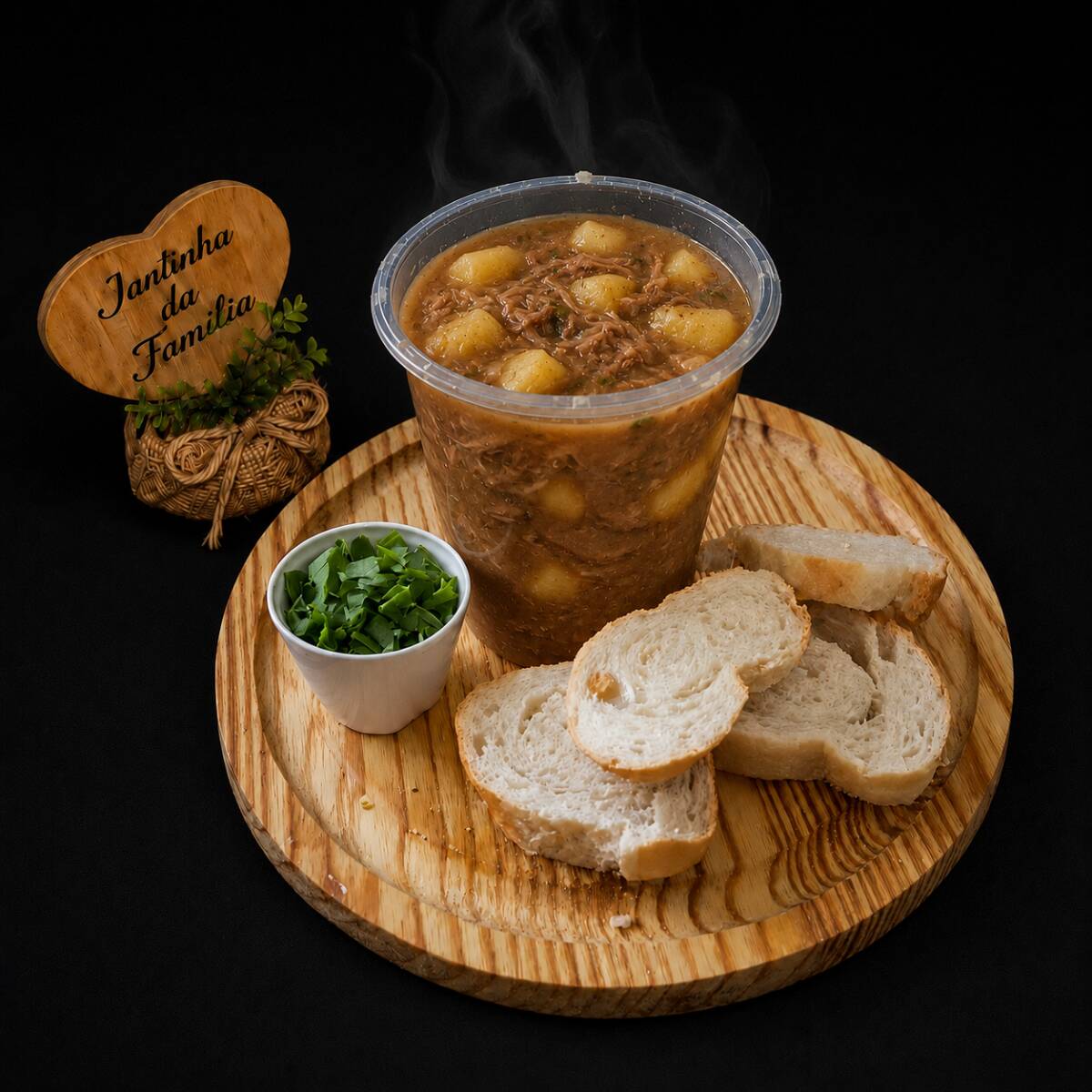 Caldo de costela encorpado, quentinho e bem temperado, preparado com carne desfiada e pedaços macios que deixam o sabor ainda mais especial. Uma opção caseira, saborosa e perfeita para aquecer e matar a fome com muito gostinho de comida feita com carinho. Tamanho: 500ml Acompanha torradas e cheiro-verde conforme disponibilidade da loja.