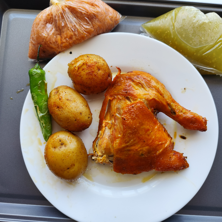 ¼ Pollo Pierna y Muslo