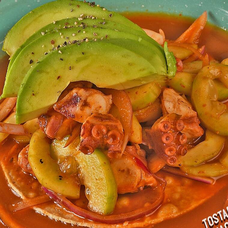 Tostada de Aguachile de Pulpo