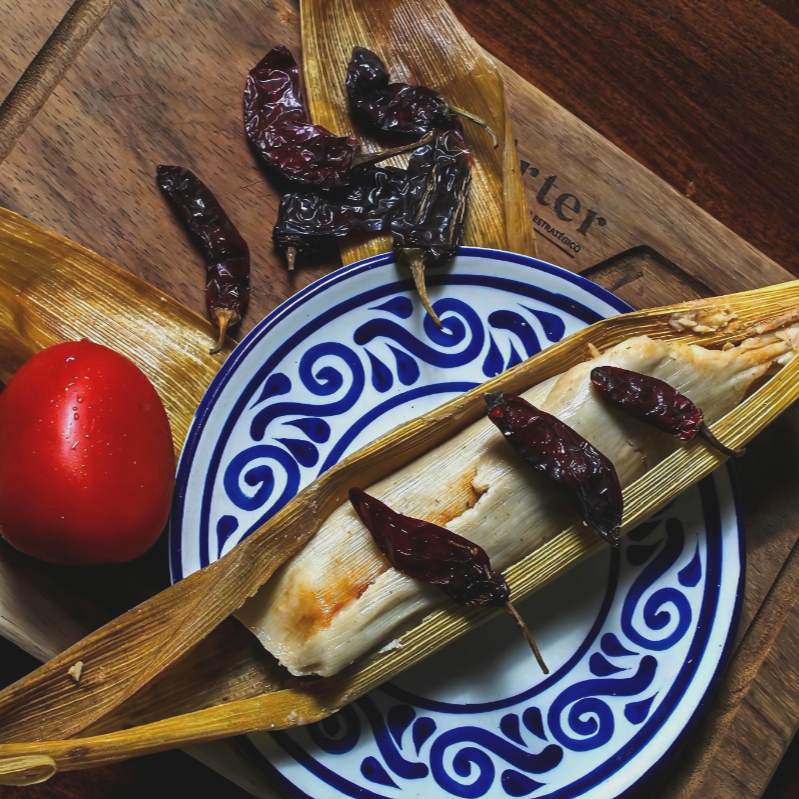 Tamal de Puerco en Chile Morita Gde