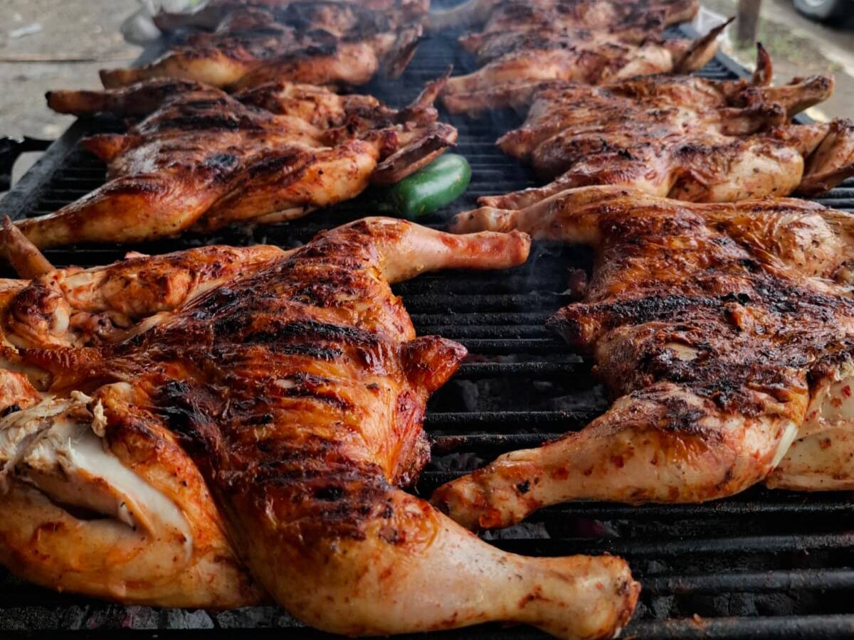 POLLOS ASADOS