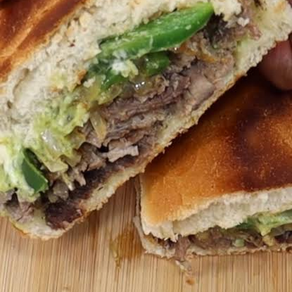 Torta de Bistec con Rajas