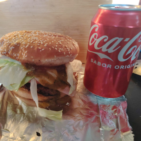 Hamburguesa Especial mas Cocacola