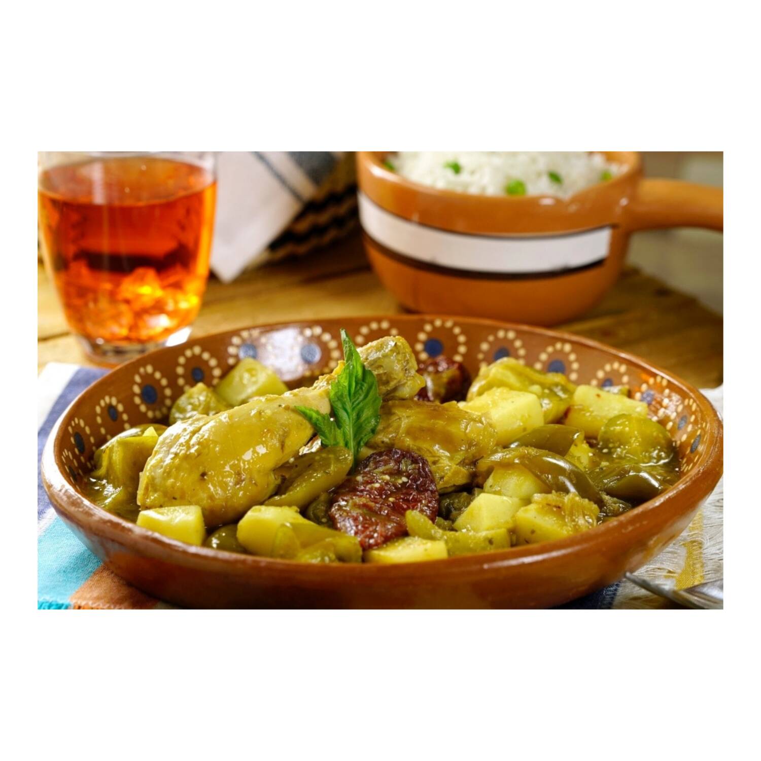 Comida de Pollo Entomatado