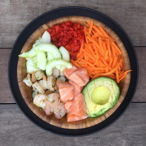 California Poke (salmón/camarón)
