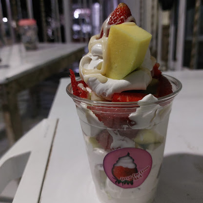 Fresas Con Crema Y Mango