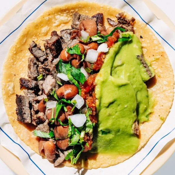 taco mixto asada y adobada