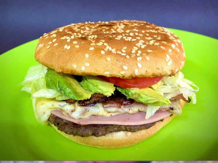 Hamburguesa Aka Toy.