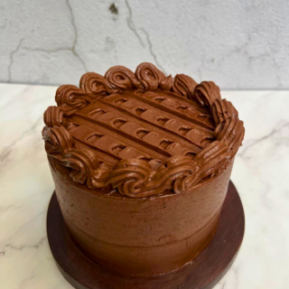 Pastel Mediano de Chocolate