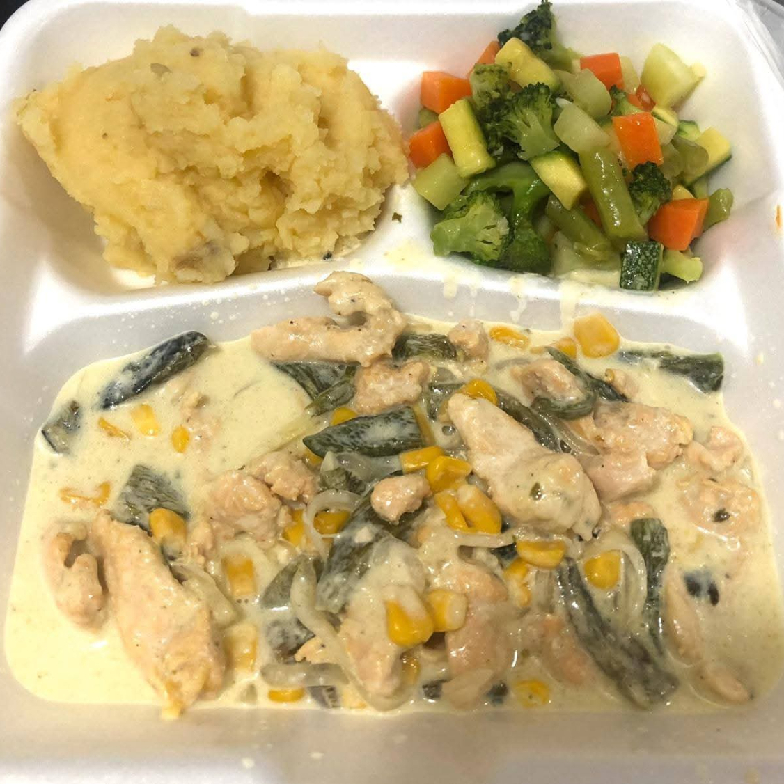 Pechuga en Crema con Rajas