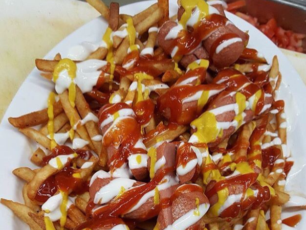 Salchipapas (A la Francesa y Salchichas)