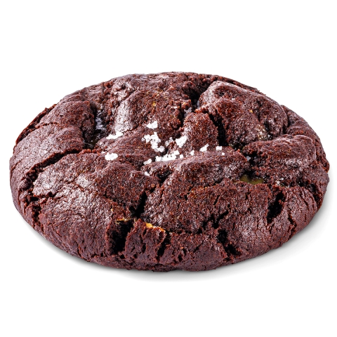 Cookie de chocolate, recheado com caramelo salgado e com um toque de flor de sal. Absurdo de bom.