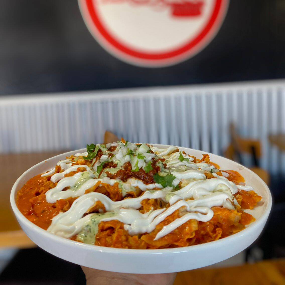 CHILAQUILES ROJOS,