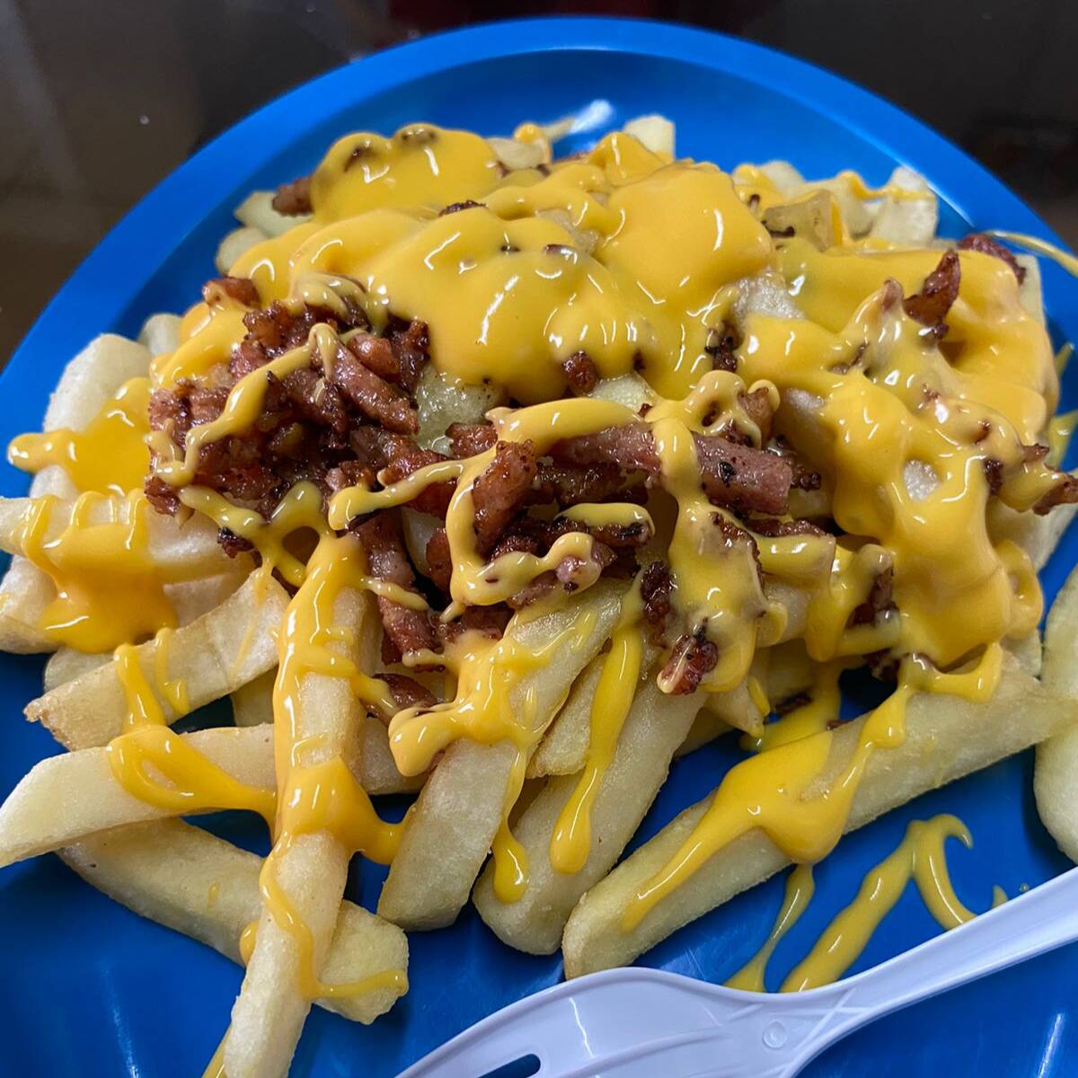 Papas con Queso y Tocino Chica