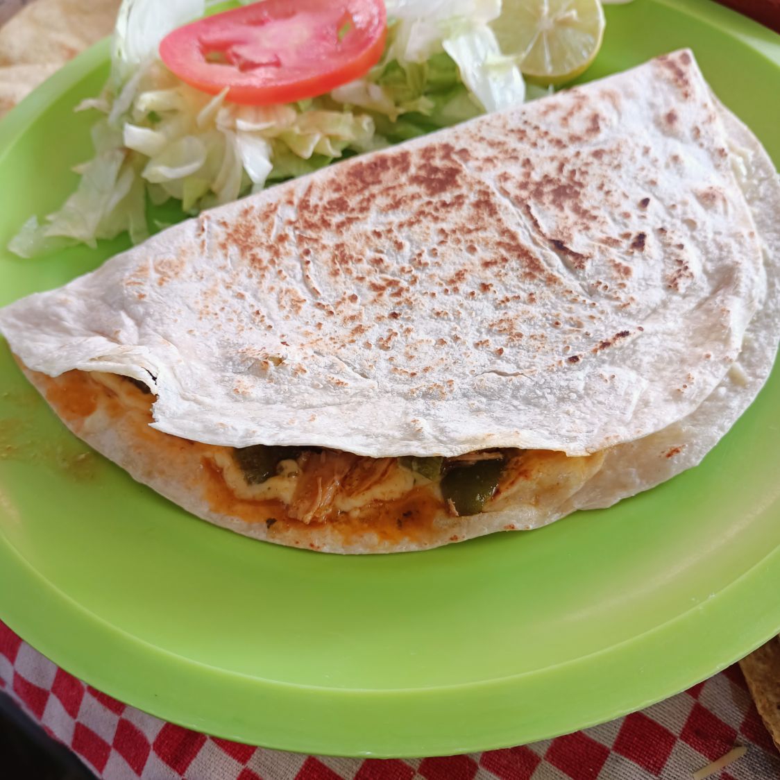 2 Quesadillas con Guisos