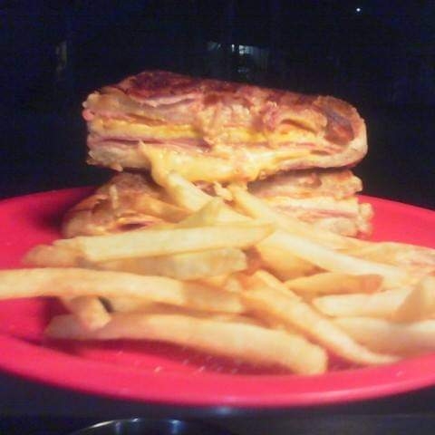 Bacon Sandwich 3 Quesos