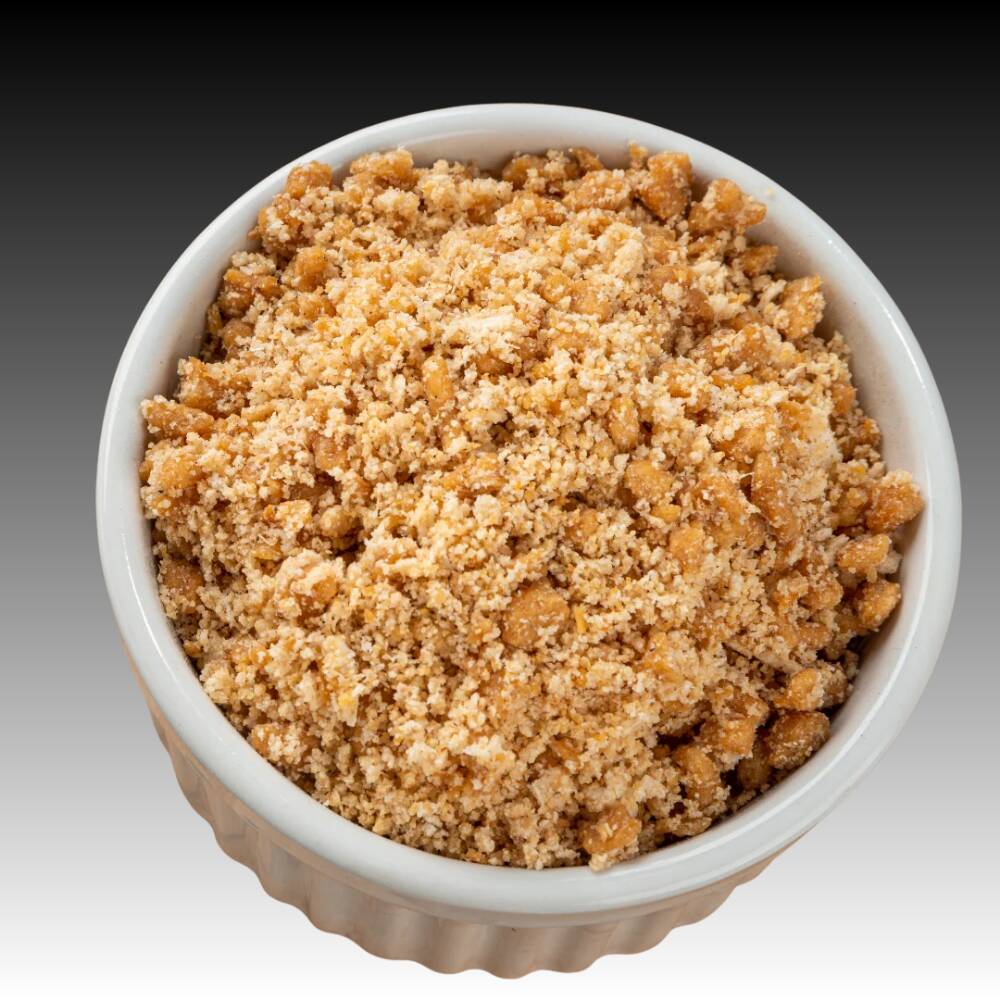 Porção de farofa de mandioca