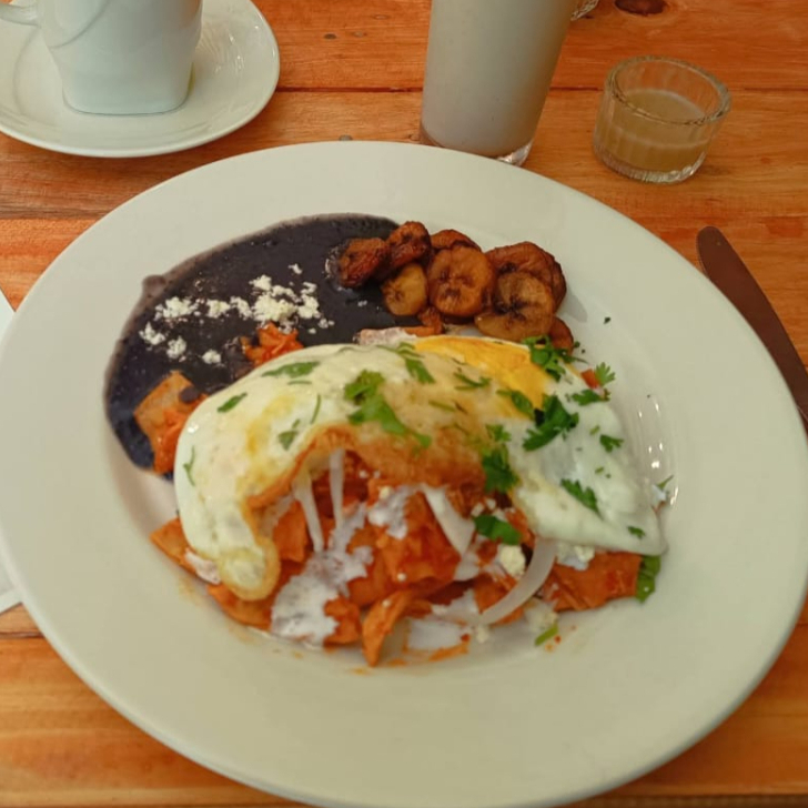Chilaquiles Rojos