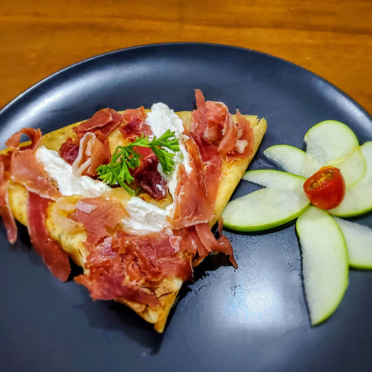 Crepa Jamón Serrano y Queso de Cabra