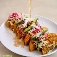 Tacos dorados deshebrada y papa orden de 3