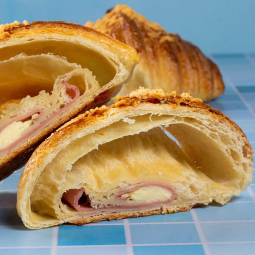 Croissant Jamón y Queso Mediano