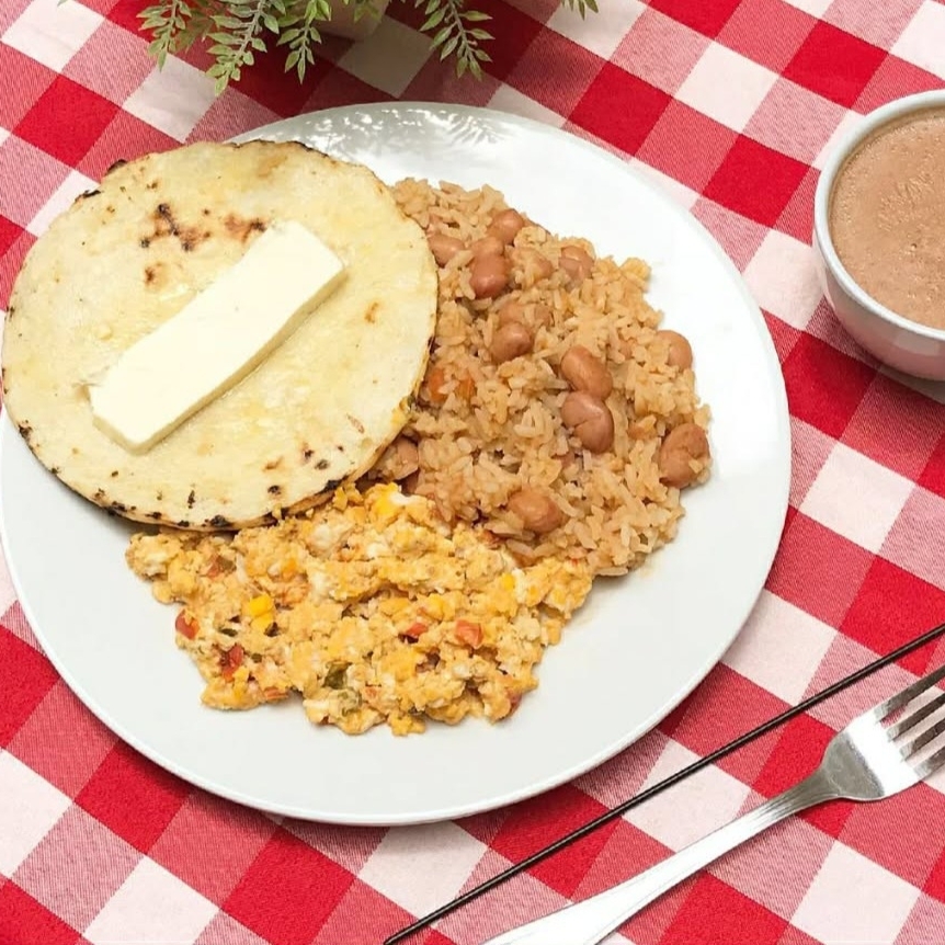 Desayuno con Calentado