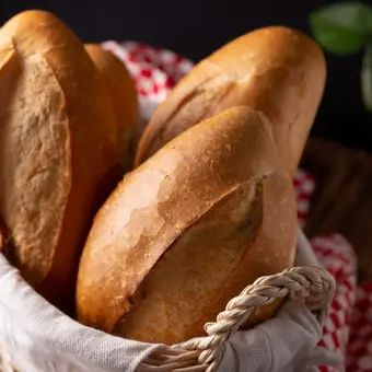BOLILLO (PAN DE AGUA)