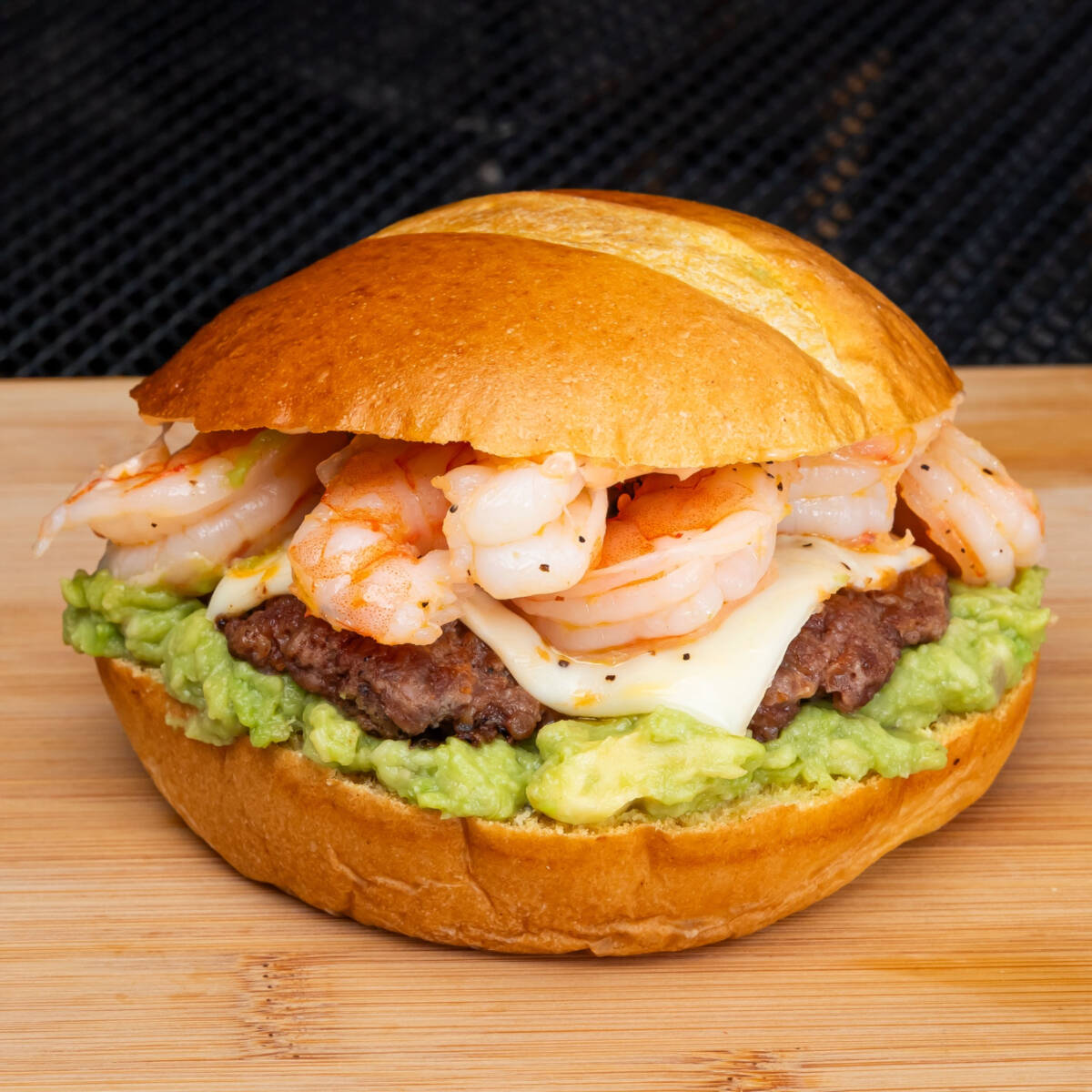 Burger Camarona Con Papas Fritas