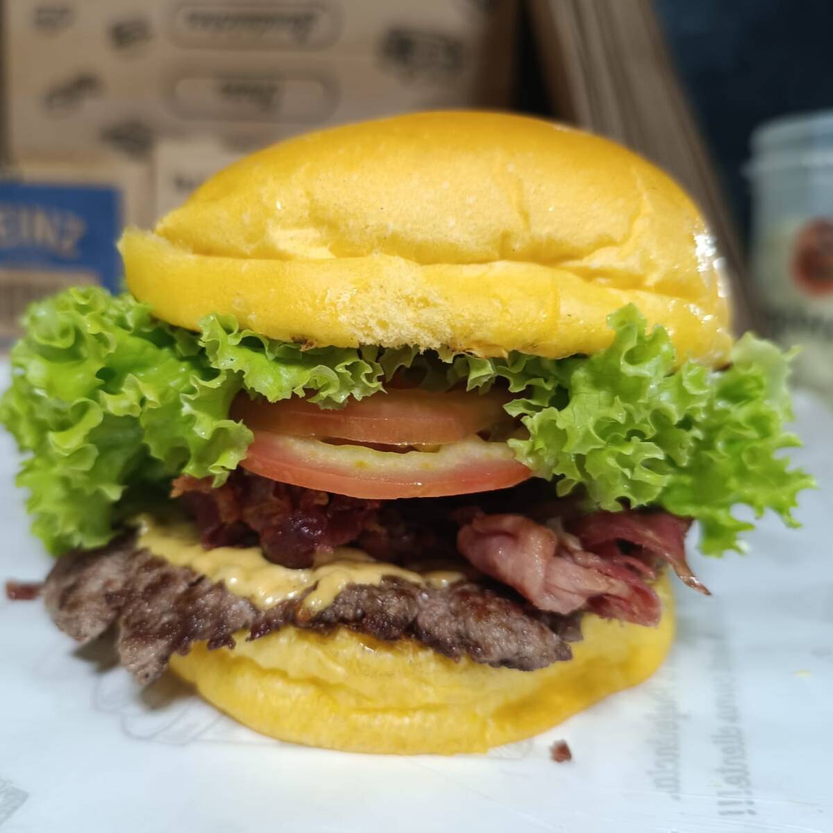 2 Smash bacon salada + 1 porção grande de batata com cheddar e bacon + 1 coca 600ml