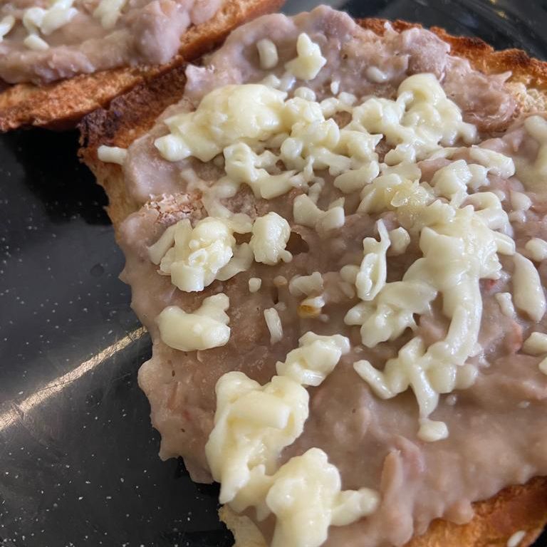 Molletes Sencillos (sólo Frijoles)