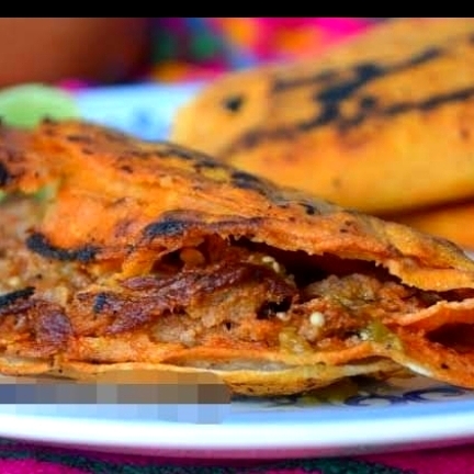 4 Tacos Dorados + 1 Consome