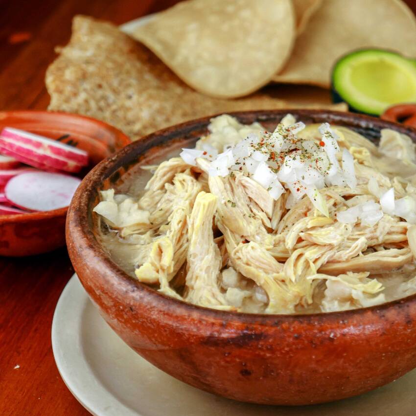 Pozole de Pollo. 1 L.