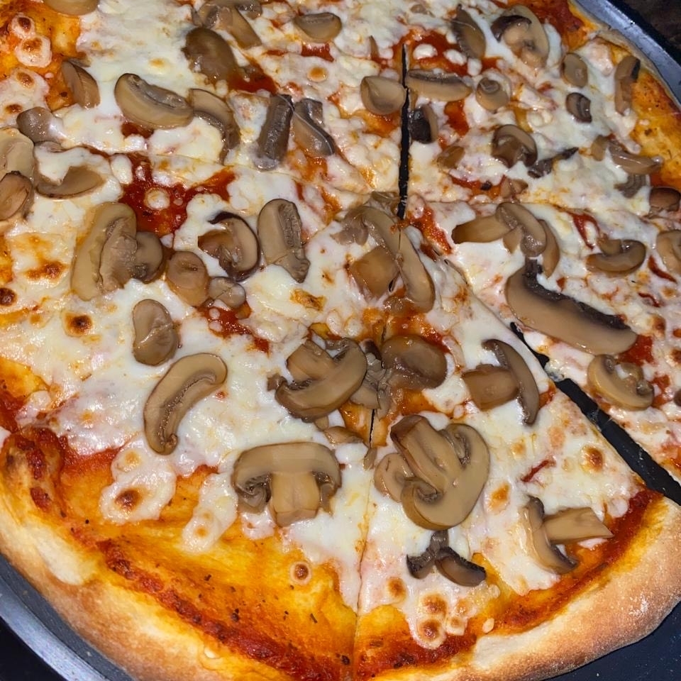 Pizza Champiñones