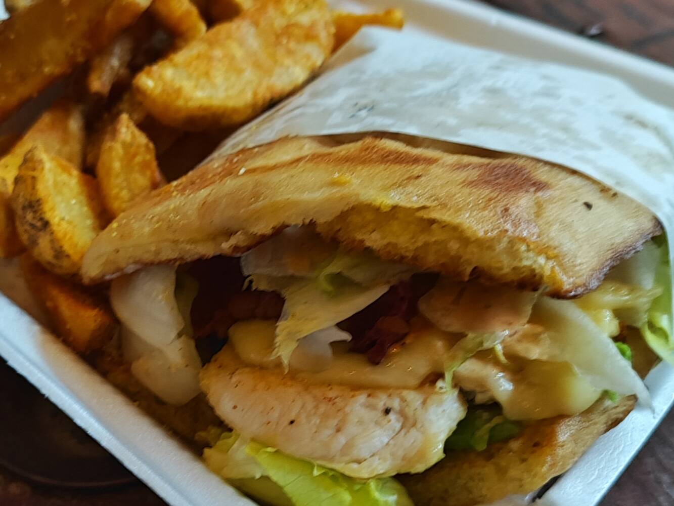 Tortas y Empanadas La Traila