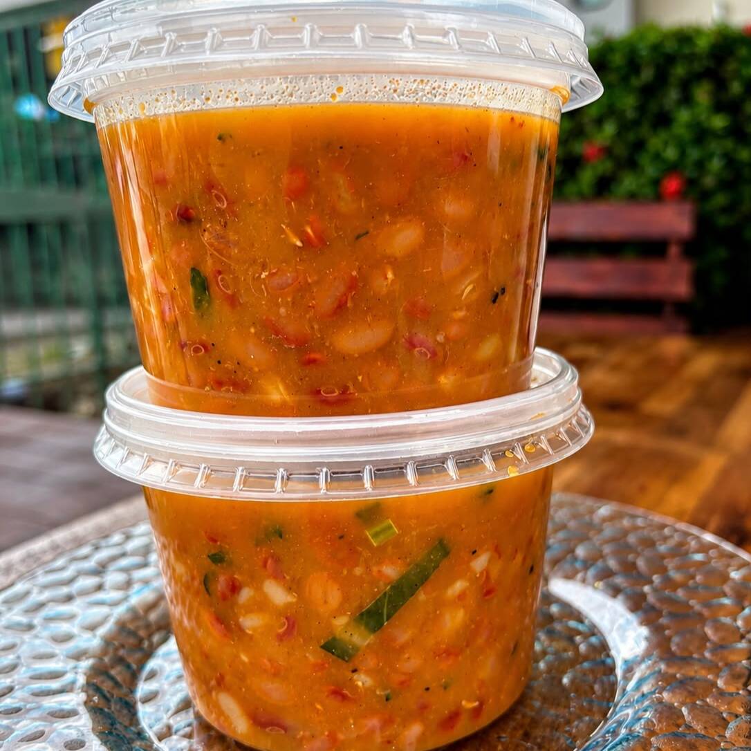 Pote 500 ml de feijão.