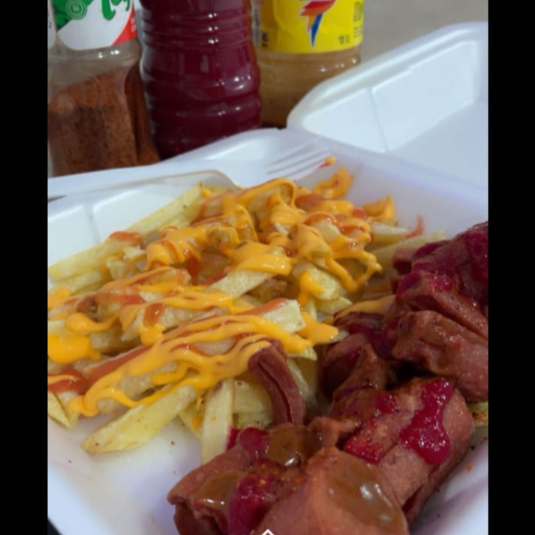 SALCHIPAPAS
