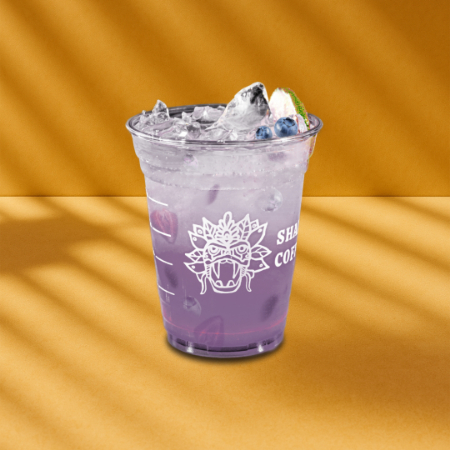 Agua de frutos rojos