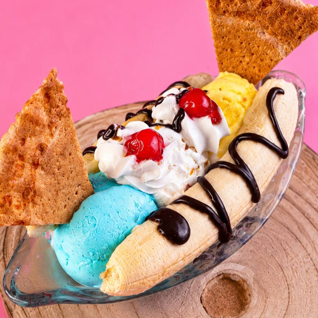 Banana Split Sin Queso