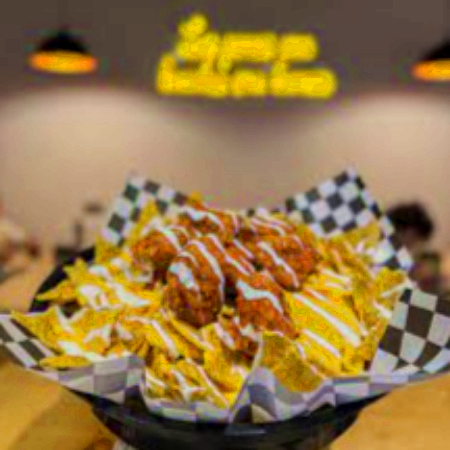 Nachos con Boneless
