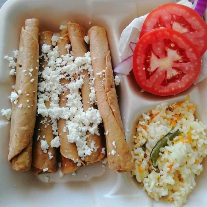 FLAUTAS DE ´PIERNA+ AGUA DEL DIA 1/2
