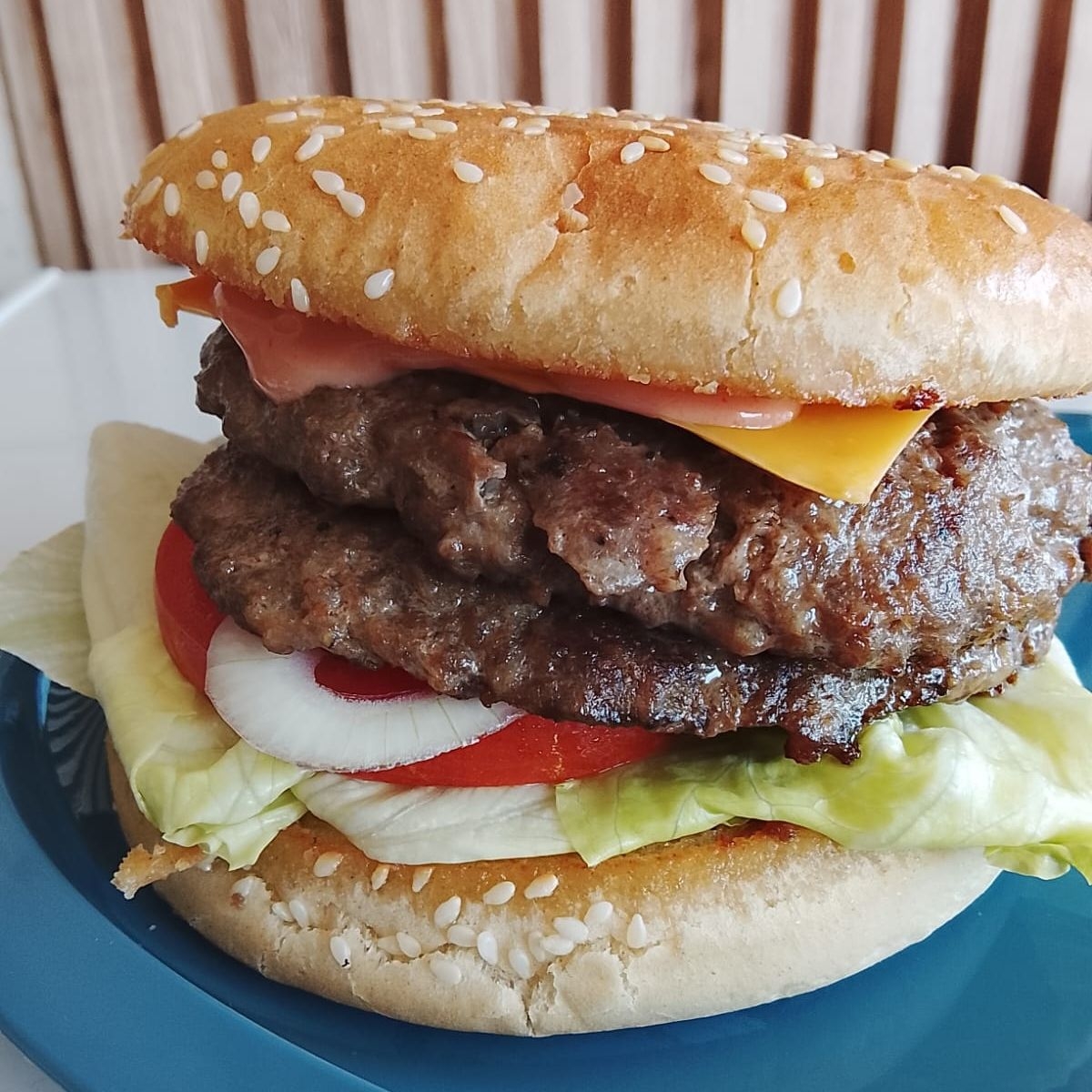 Combo Hamburguesa Doble, Papas más Bebida Casa