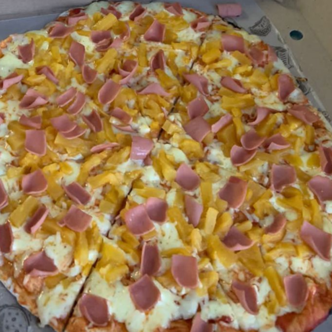 Pizza Hawaiana Mediana - 8 Porciones