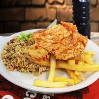 CHAUFA CON BROASTER + CREMAS