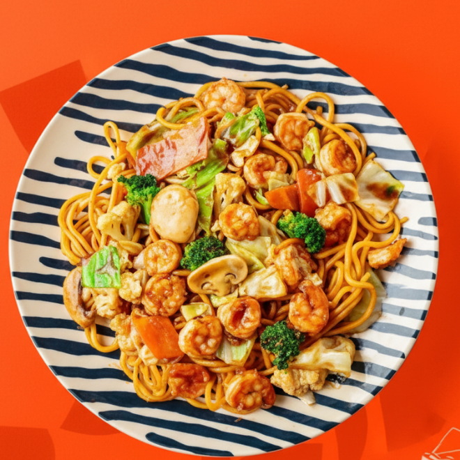 Macarrão sobá frito no wok com camarão, couve-flor, brócolis, cogumelos, repolho e cenoura com o clássico molho do Lig-Lig. Preparado no wok chinês de forma artesanal com ingredientes frescos.
