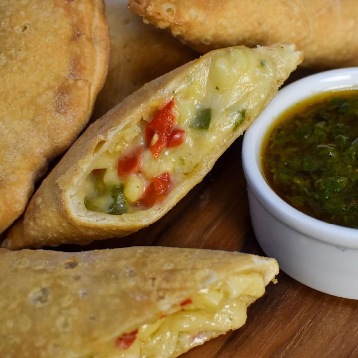 Empanada Elote con Queso