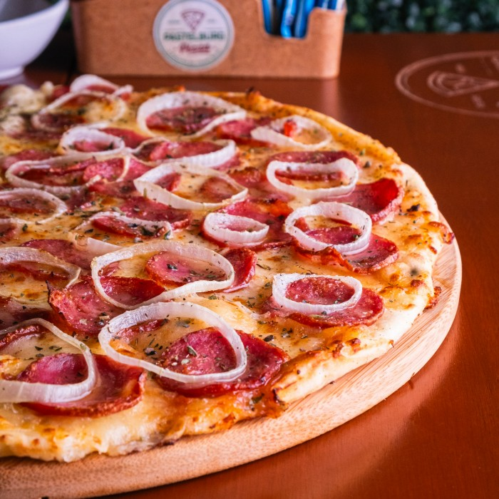 Pizza Campeã de vendas! Pizza Grande 35cm 8 Fatias com valor promocional! Não perca esta oportunidade.