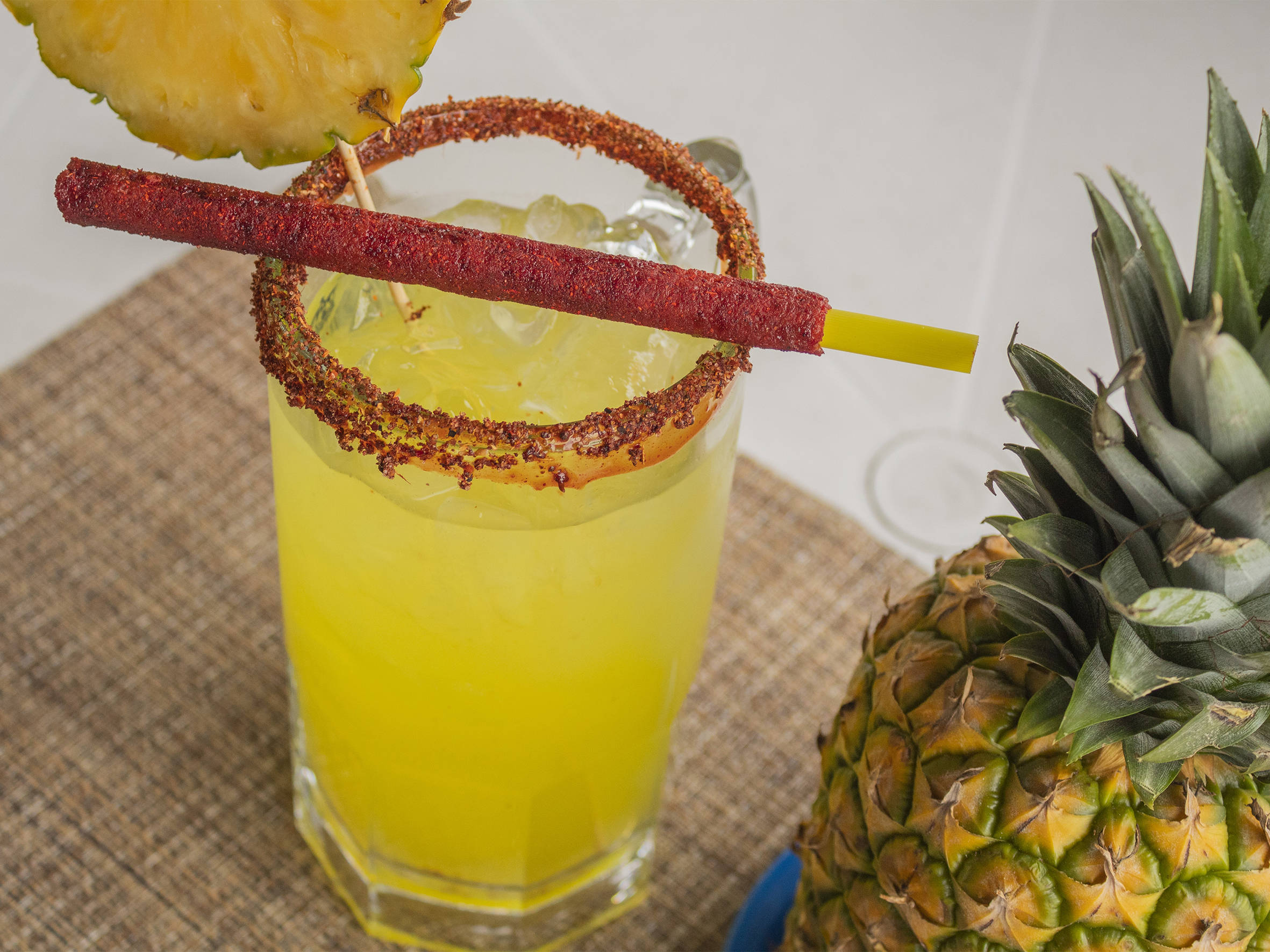Michelada Piña